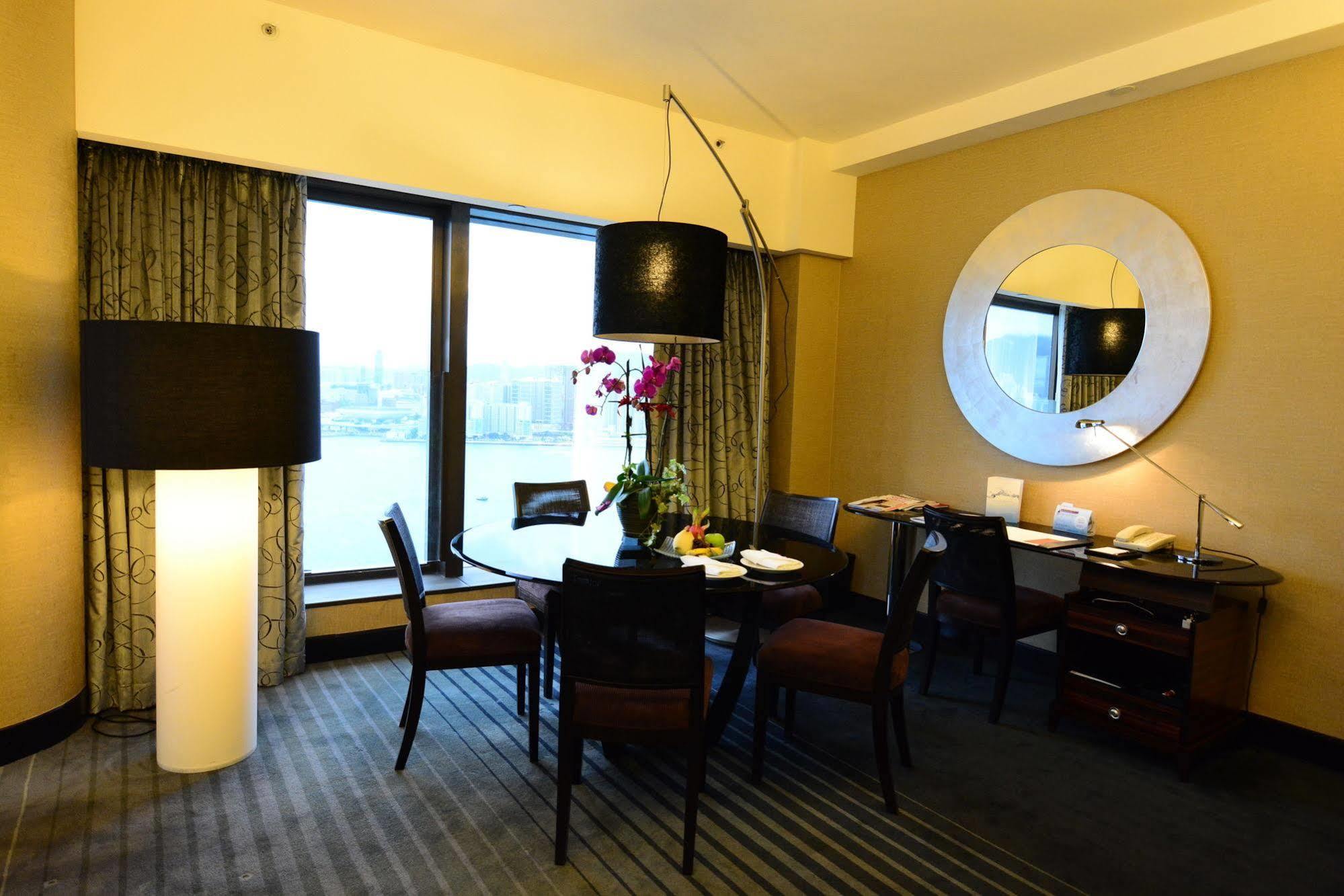 Hotel Harbour Grand Hong Kong